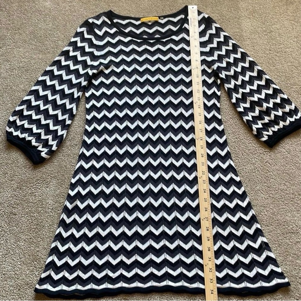 Alice + Olivia Chevron Knit Dress – Black, Ivory & Dark Gray – Fits Medium - Picture 8 of 10